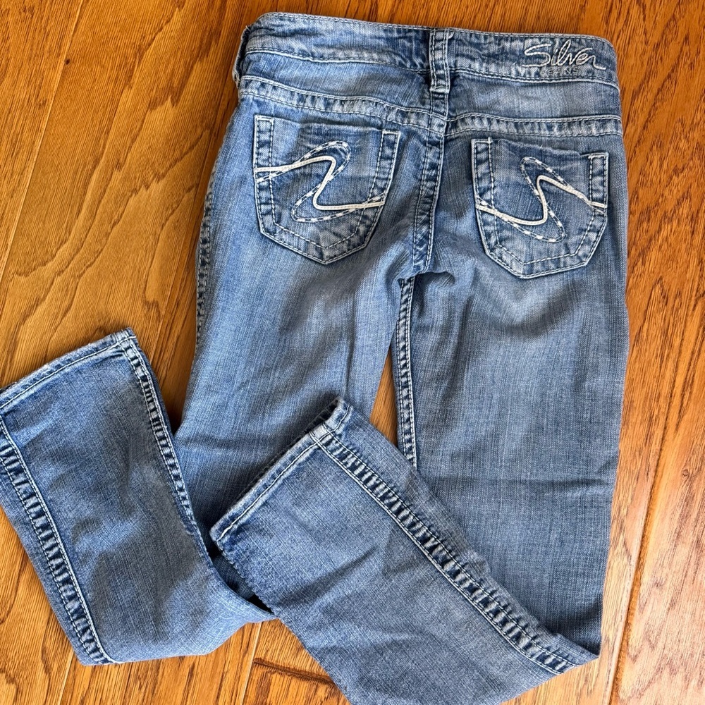 Silver Frances Crop Capri Jeans Women’s 24 Light Wash Denim Low Rise - Picture 6 of 6